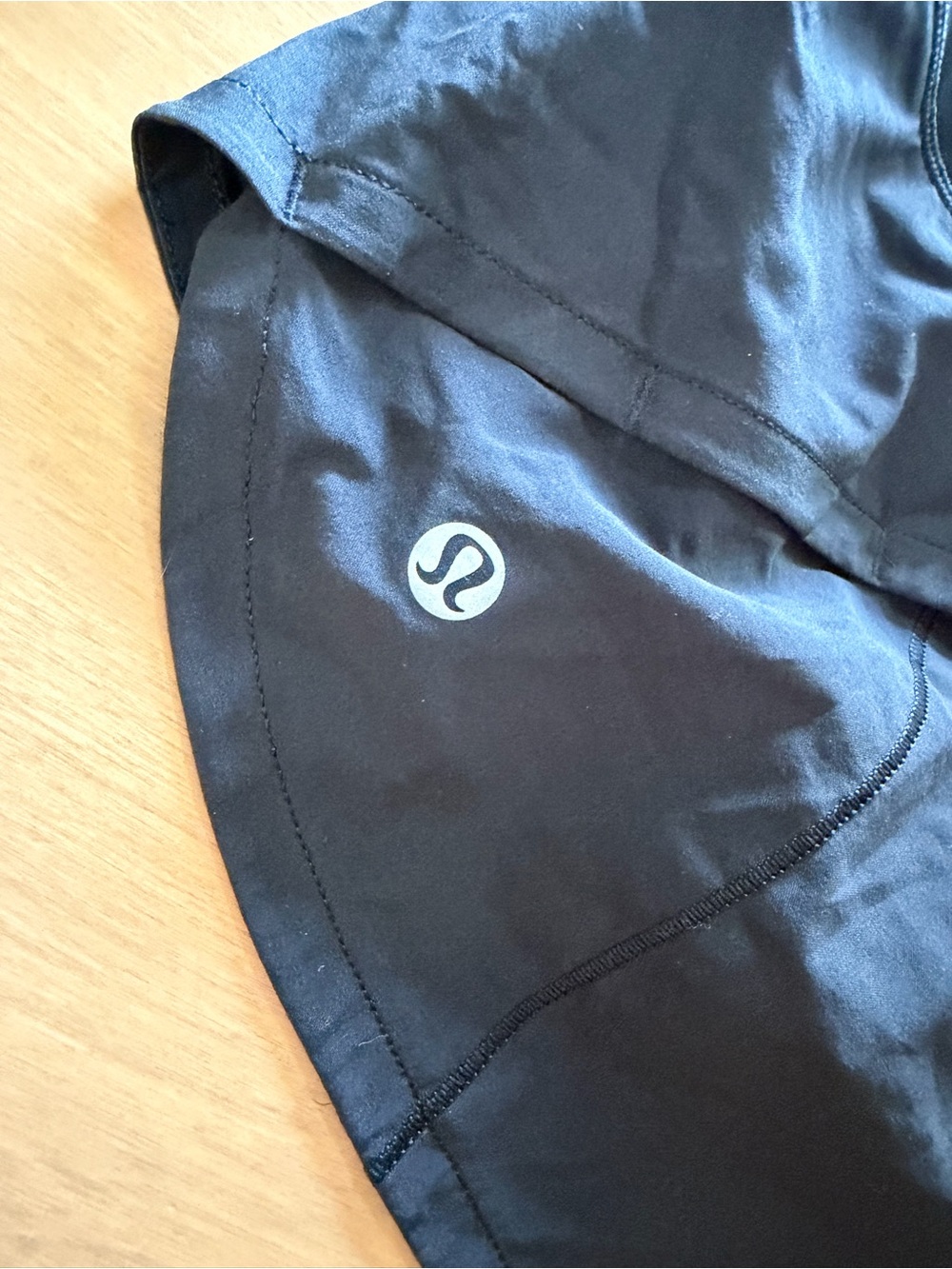 Lululemon Speed Up Low-Rise Lined Short 2.5" - Picture 7 of 9